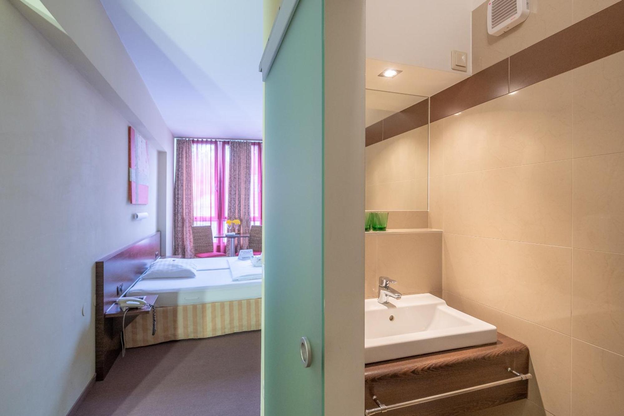 Parkhotel Kismarton Kültér fotó
